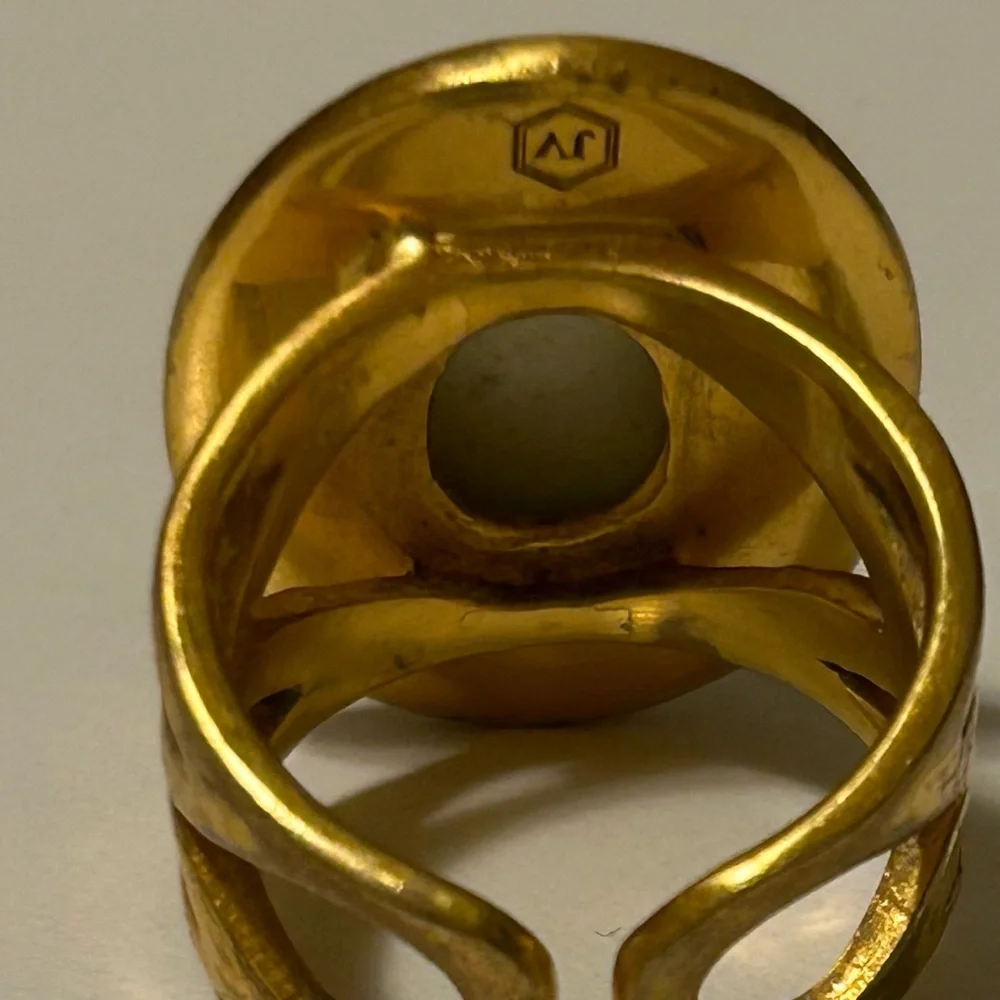 Julie Vos Gold Ring with Iridescent Blue Stone - Picture 6 of 6